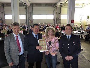 Offizielle &Uuml;bergabe
