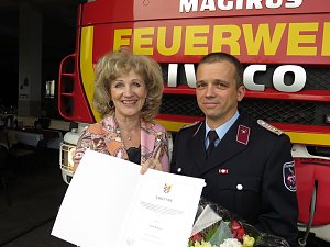 Offizielle &Uuml;bergabe