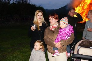 Osterfeuer in Obergebra