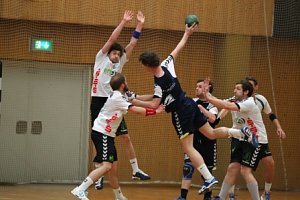 Krimi in der Ballspielhalle