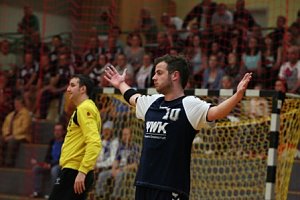 Krimi in der Ballspielhalle