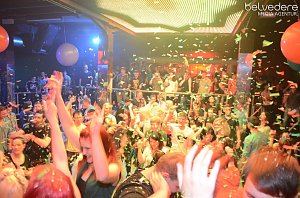 Konfetti-Party im Sax