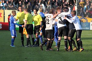 Gegen Lok im AKS