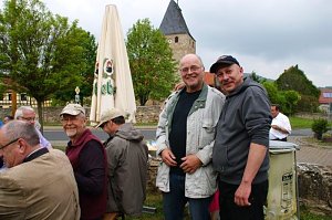 Maibaum in Obergebra gesetzt