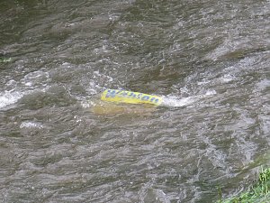 Wasser im Teich und im Park