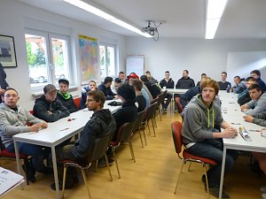 Rundkurs f&uuml;r junge Fahrer