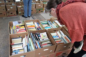 12 (oder 13) Kila B&uuml;cherflohmarkt