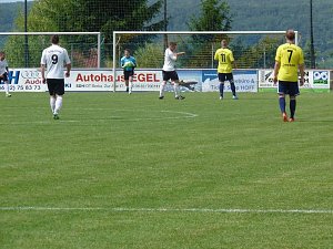 Eintracht gegen Geratal am G&ouml;ldner