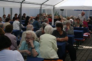 Nachbarn feierten mit der WBG