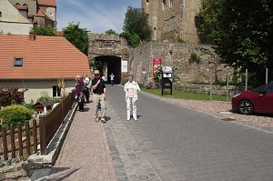 Sehenswert ist die historische Burg. Die Schlossterrasse soll die sch&ouml;nste Mitteldeutschlands sein. Gegenw&auml;rtig erfolgen Restaurierungsarbeiten