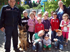 Hundestaffel zu Besuch in Niedersachswerfen