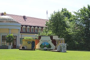 Fortsetzung mit Markttreiben