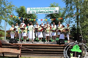 Laubk&ouml;nig gekr&ouml;nt