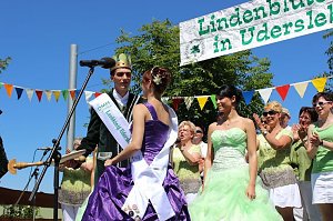 Laubk&ouml;nig gekr&ouml;nt