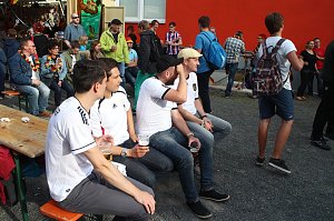Erstes Public Viewing im Parkschloss