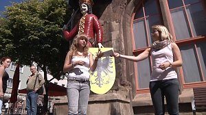 B&uuml;cherkette zum Umzug der Bibliothek
