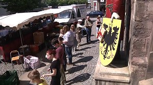 B&uuml;cherkette zum Umzug der Bibliothek