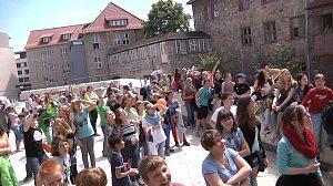 B&uuml;cherkette zum Umzug der Bibliothek