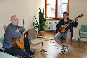 "Schr&auml;ge T&ouml;ne" in der Musikschule