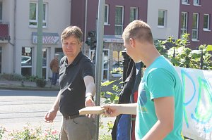 B&uuml;cherkette zum Umzug der Bibliothek