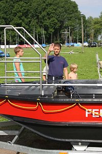 Gemeinsame Übung am Stausee