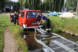 Gemeinsame Übung am Stausee