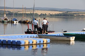 Gemeinsame Übung am Stausee