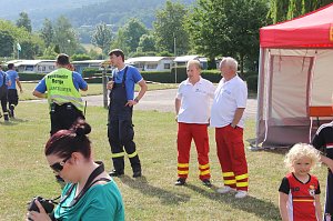 Gemeinsame Übung am Stausee