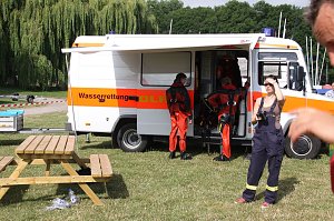 Gemeinsame Übung am Stausee