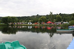 Gemeinsame Übung am Stausee