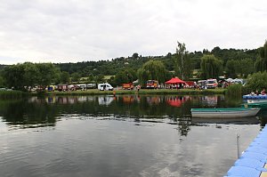 Gemeinsame Übung am Stausee