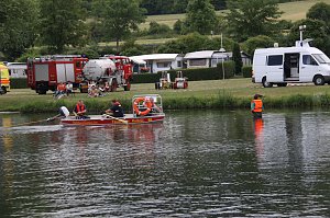 Gemeinsame Übung am Stausee