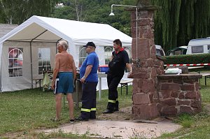 Gemeinsame Übung am Stausee