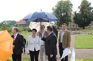 Ministerpr&auml;sidentin besucht Kleinod
