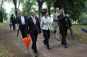 Ministerpr&auml;sidentin besucht Kleinod