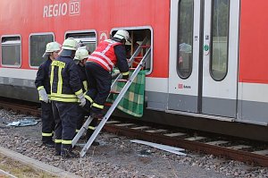Bahn&uuml;bung