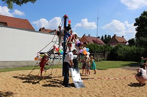Spielger&auml;t in Jecha eingeweiht