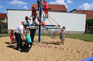 Spielger&auml;t in Jecha eingeweiht