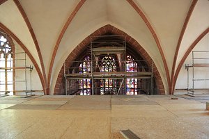 Im Innern eine Baustelle: Blasiikirche