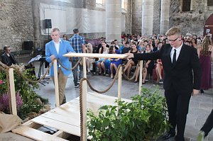 Ellrich feiert seine Obersch&uuml;ler