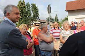 Demo &uuml;ber Bundesstra&szlig;e 4 in Greu&szlig;en gezogen