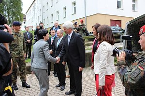 Gespr&auml;che mit der Verteidigungsministerin