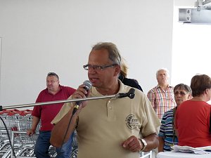Oldtimer nach der Zuverl&auml;ssigkeitsfahrt