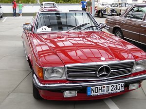 Oldtimer nach der Zuverl&auml;ssigkeitsfahrt