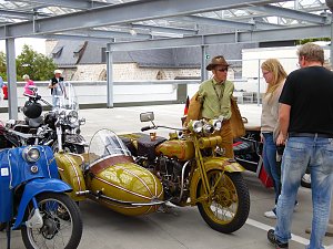 Oldtimer nach der Zuverl&auml;ssigkeitsfahrt