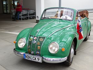 Oldtimer nach der Zuverl&auml;ssigkeitsfahrt