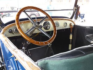 Oldtimer nach der Zuverl&auml;ssigkeitsfahrt