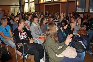 Internationale Jugendbewegung