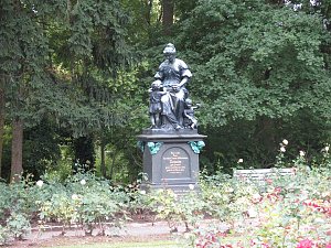 Ortstermin im Rosengarten