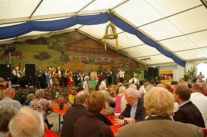 Er&ouml;ffnung des Bauernmarktes in Kallmerode